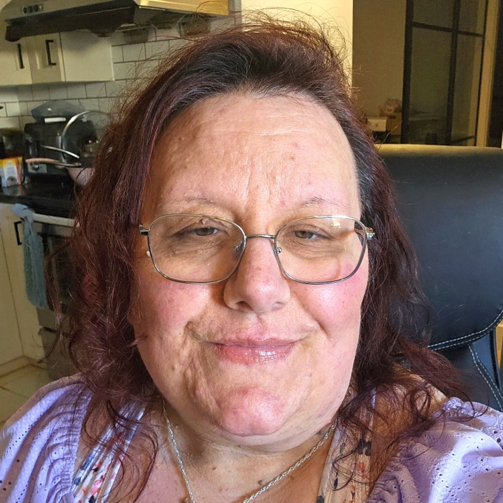 Meet your Posher, Shelly